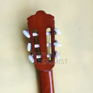 Kurosawa Classical Guitar in Hard Case