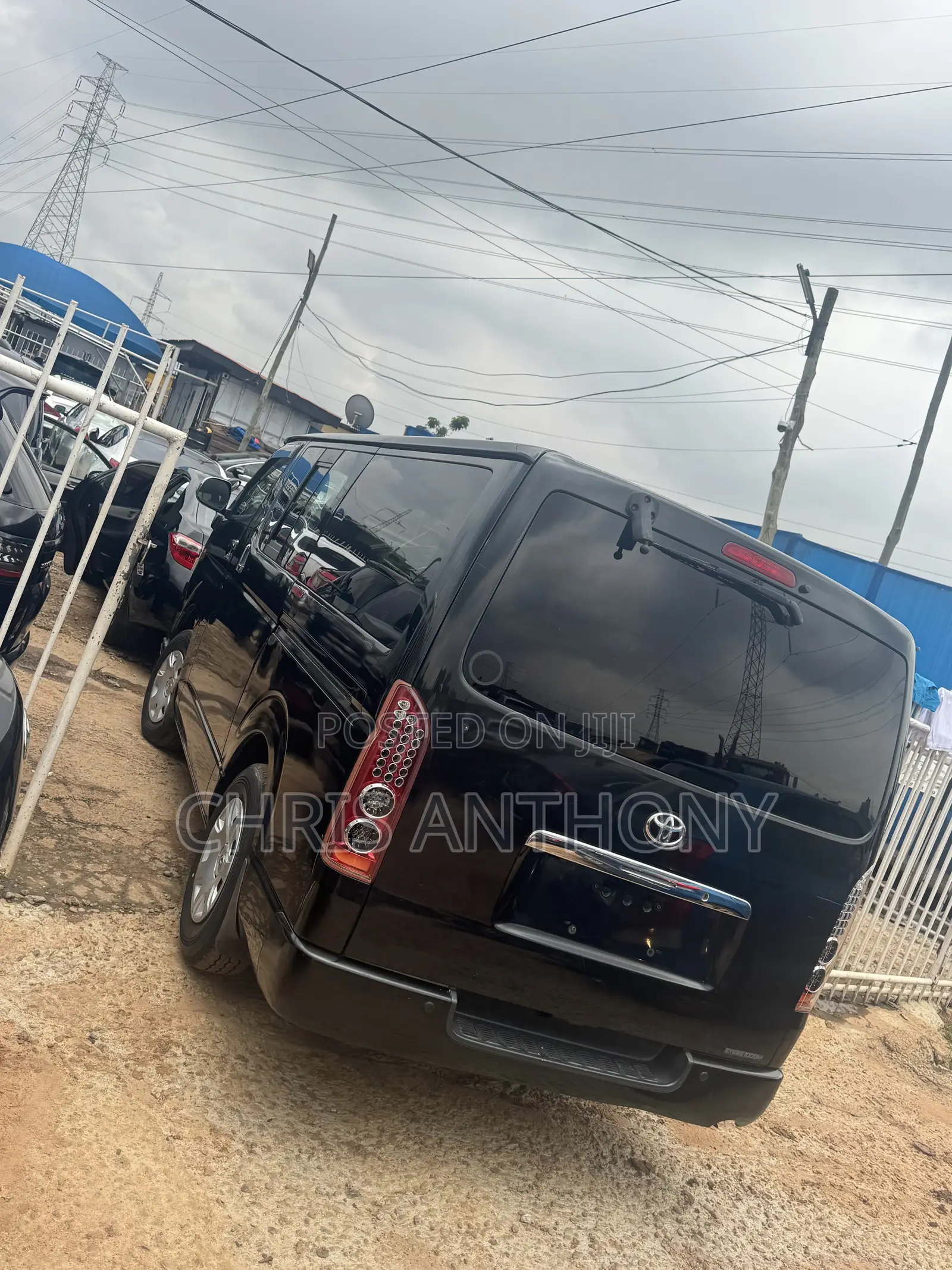 Toyota HiAce 2008 Black