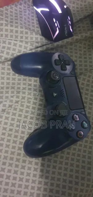 Home Used Ps4 Controller