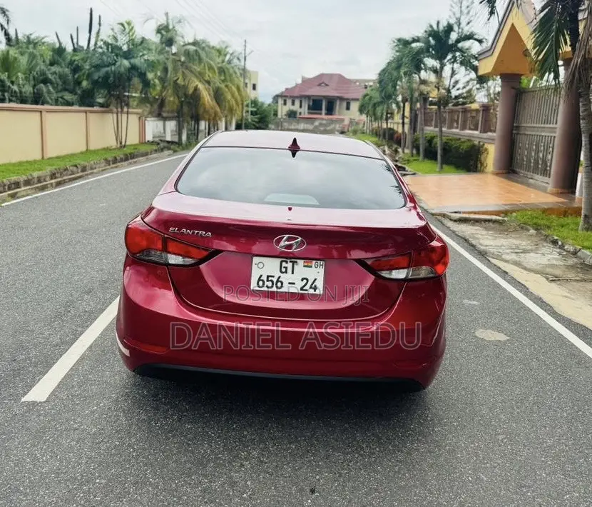 Hyundai Elantra SE Sedan FWD (1.8L 4cyl 6A) 2016 Red