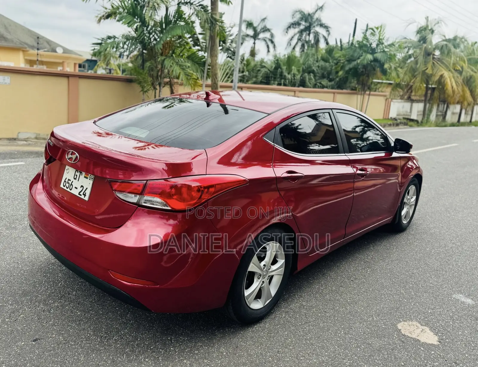 Hyundai Elantra SE Sedan FWD (1.8L 4cyl 6A) 2016 Red