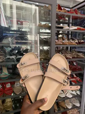 Hermes Slippers