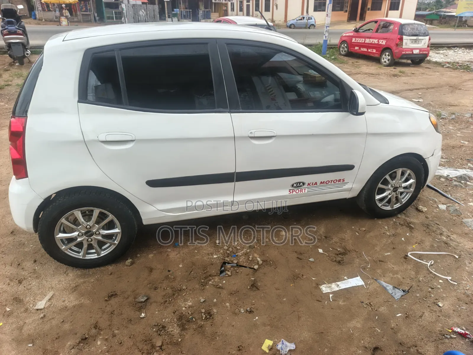 Kia Morning 2011 White