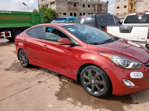 Hyundai Elantra Limited Sedan FWD (1.8L 4cyl 6A) 2013 Red
