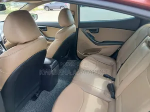 Hyundai Elantra Limited Sedan FWD (1.8L 4cyl 6A) 2013 Red