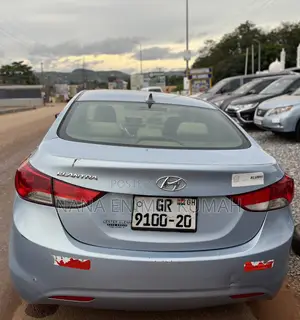 Hyundai Elantra Limited Sedan FWD (1.8L 4cyl 6A) 2013 Blue