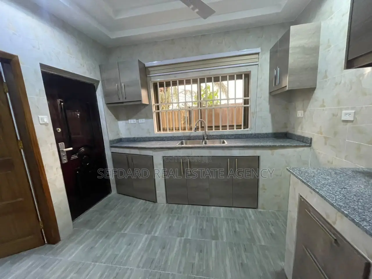 2bdrm Apartment in Sefdard Properties, Lartebiokoshie for rent