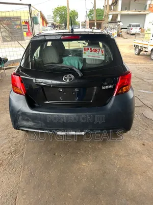 Toyota Yaris LE Hatchback 5dr 2017 Black