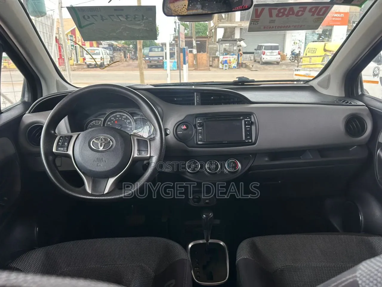 Toyota Yaris LE Hatchback 5dr 2017 Black