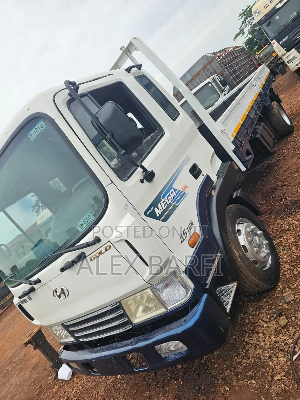 Hyundai Mighty New Mega 4.5 Ton (Gold Trim) Light-Body Flatbed