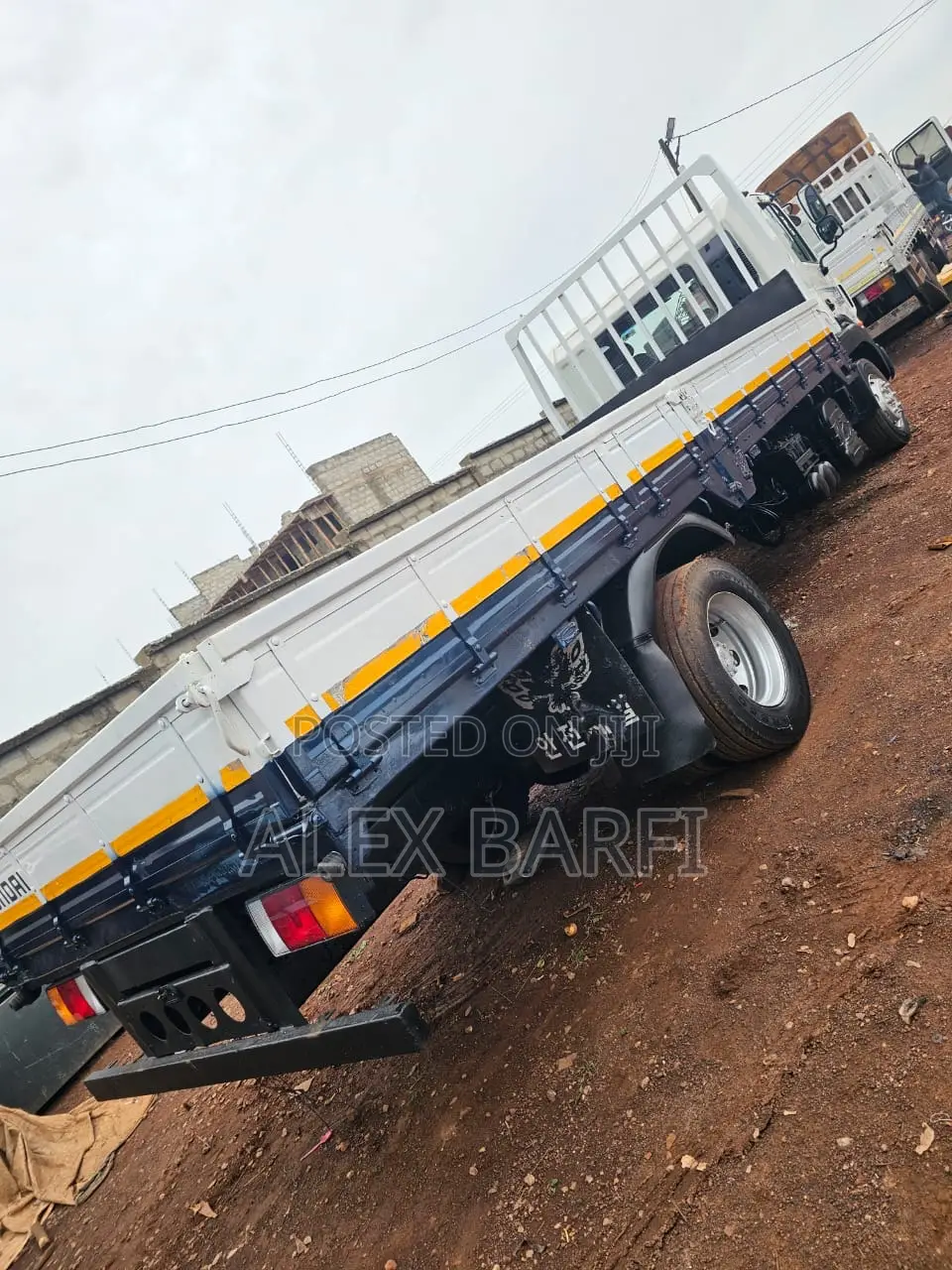 Hyundai Mighty New Mega 4.5 Ton (Gold Trim) Light-Body Flatbed