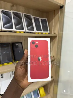 New Apple iPhone 13 128 GB Red