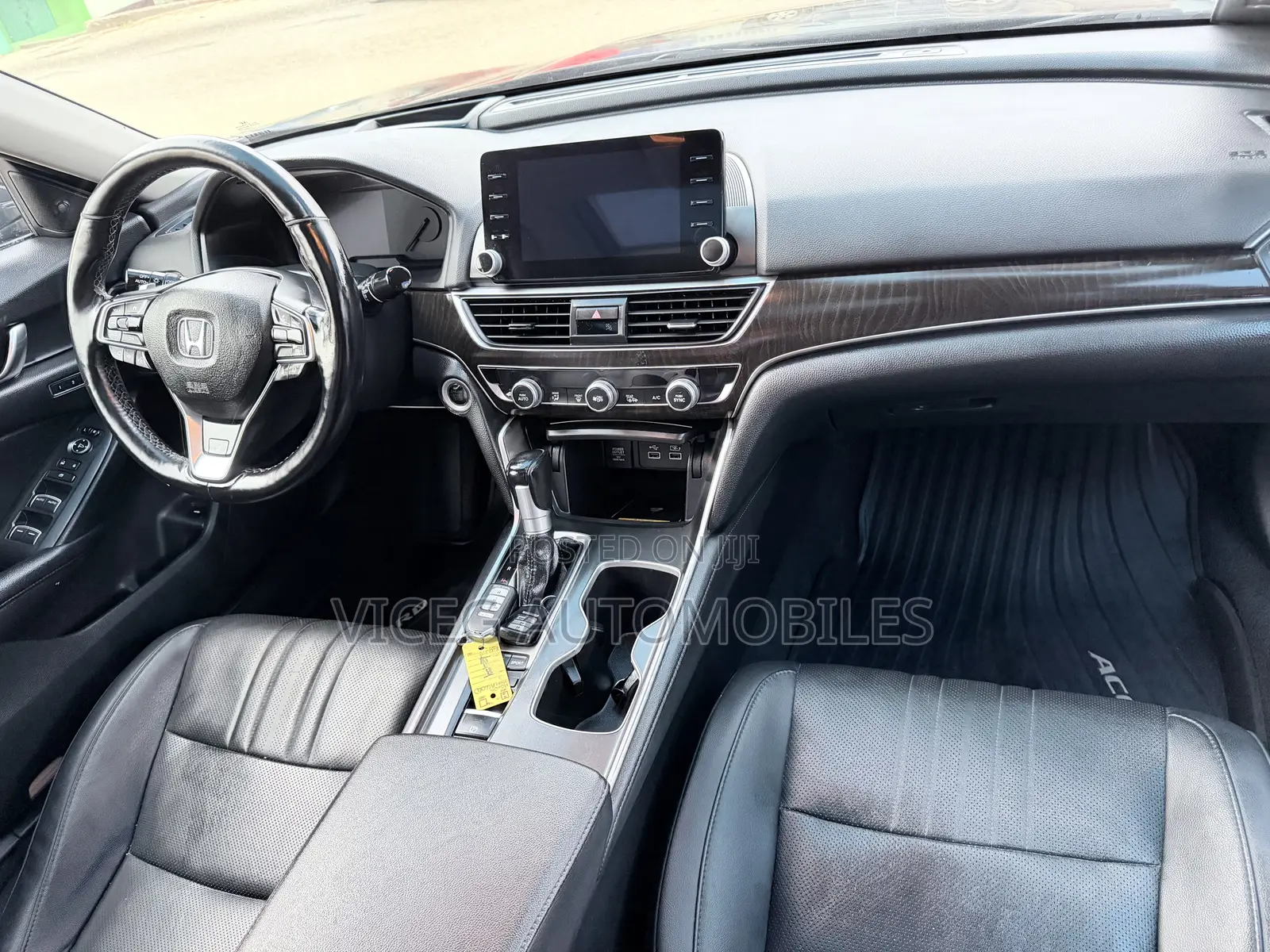 Honda Accord Touring 2.0T 2021 Black