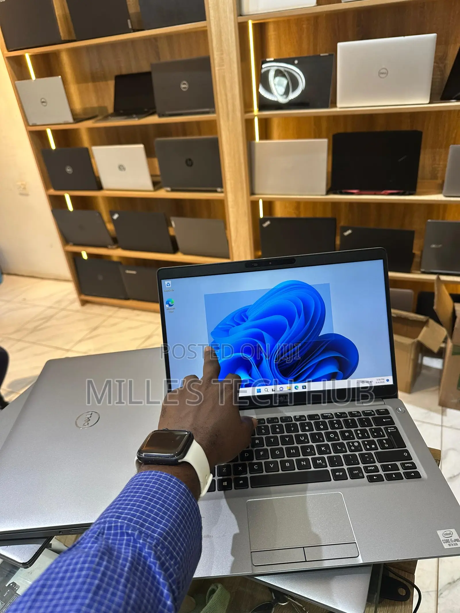 Laptop Dell Latitude 5310 16GB Intel Core i5 SSD 256GB