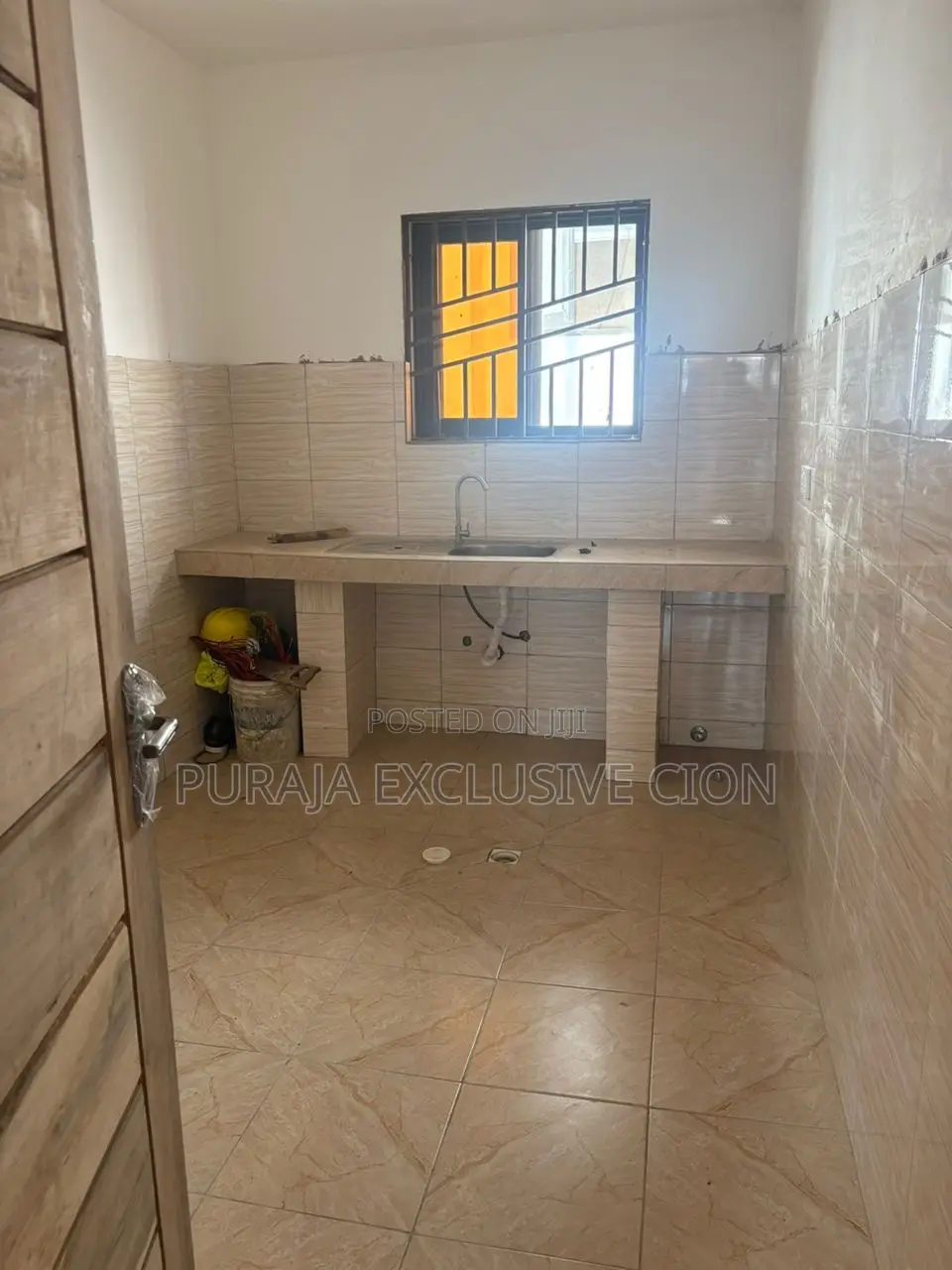 Mini Flat in Fox, Tseaddo for rent