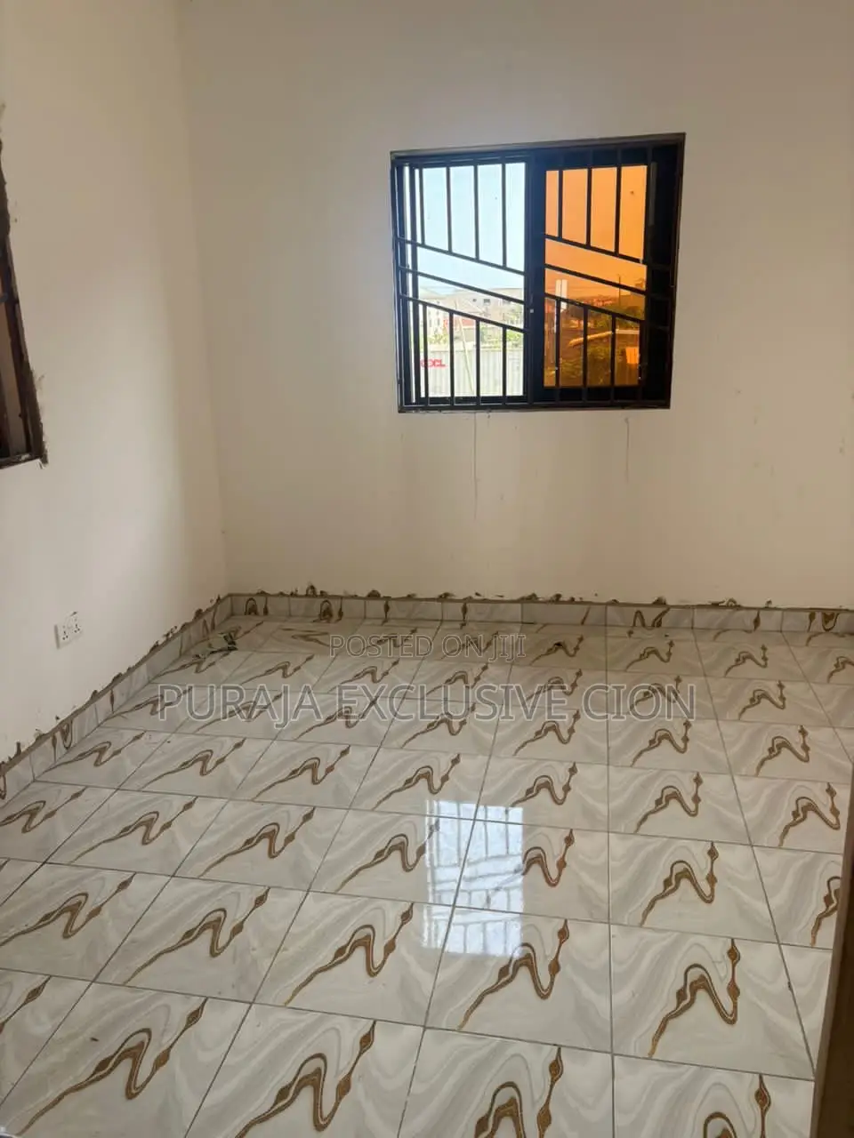 Mini Flat in Fox, Tseaddo for rent