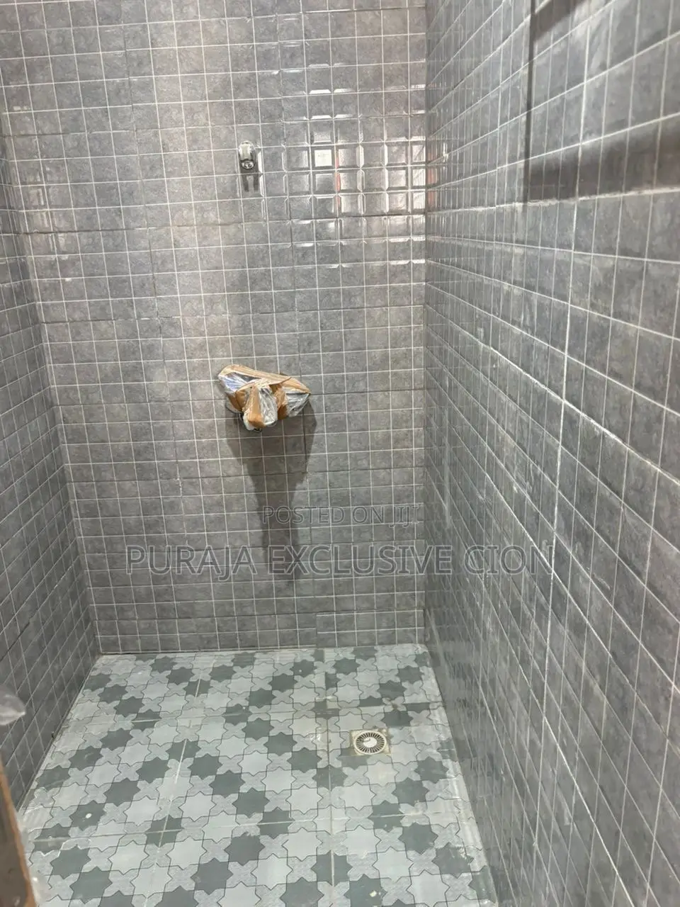 Mini Flat in Fox, Tseaddo for rent