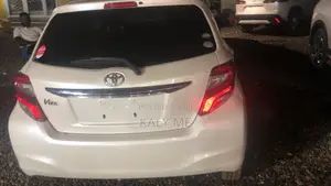 Toyota Vitz 2016 White