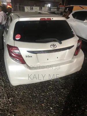 Toyota Vitz 2016 White