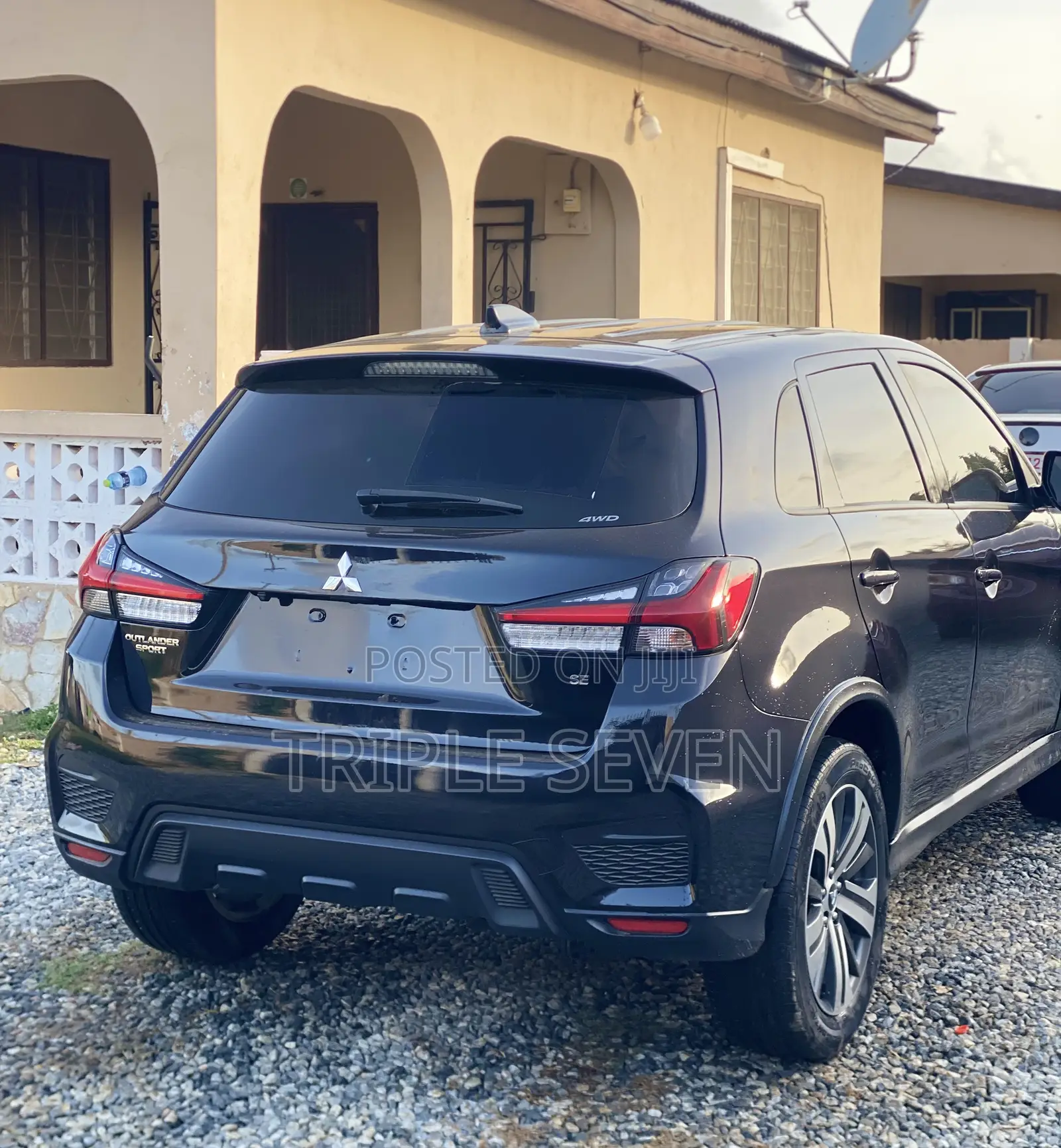 Mitsubishi Outlander 2020 Black