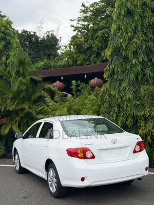 Toyota Corolla 1.8 Advanced 2009 White