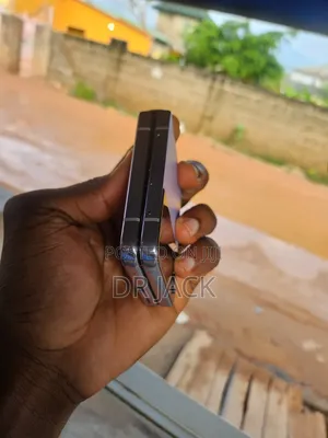 Samsung Galaxy Z Flip4 128 GB Black