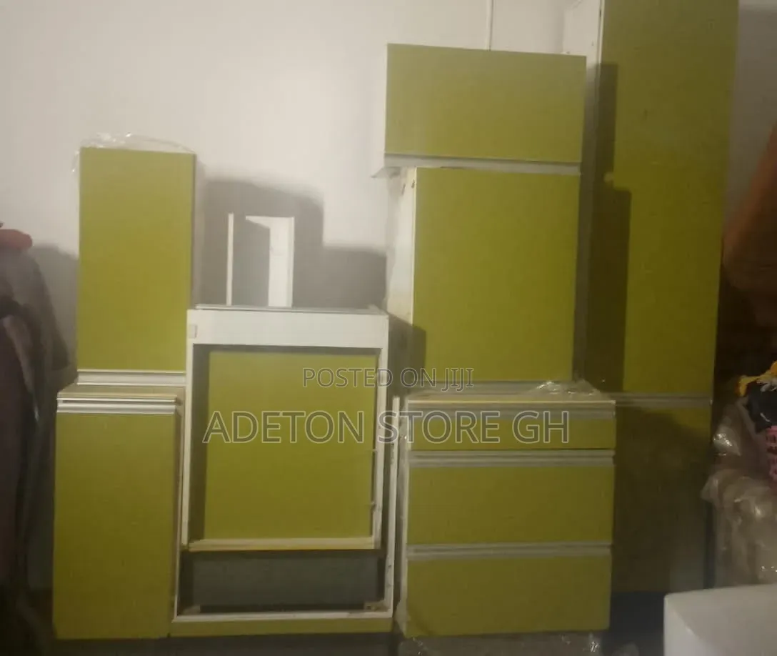European Used Kitchen Cabinet Set For Sale