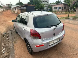 Toyota Vitz 1.3 AWD 5dr 2011 Silver