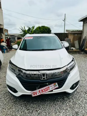 Honda HR-V Touring AWD 2019 White