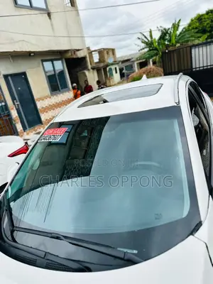 Honda HR-V Touring AWD 2019 White