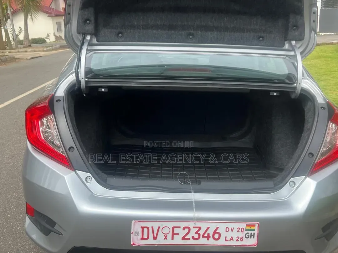 Honda Civic EX-L Sedan 2019 Silver
