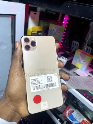 Apple iPhone 11 Pro Max 64 GB Gold