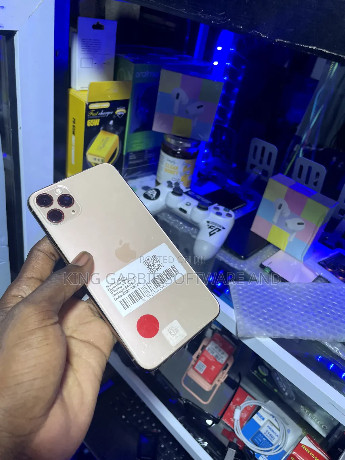 Apple iPhone 11 Pro Max 64 GB Gold