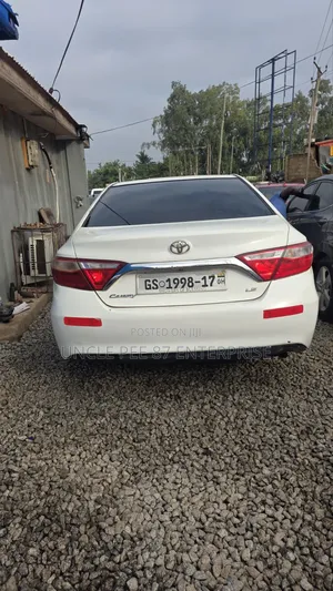 Toyota Camry 2016 White