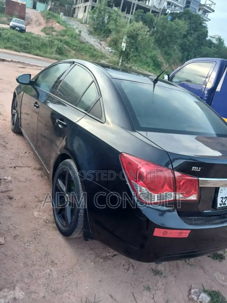 Chevrolet Cruze LS 4dr Sedan (1.8L 4cyl 6A) 2014 Black