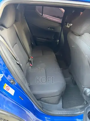 Toyota C-HR 2019 Blue