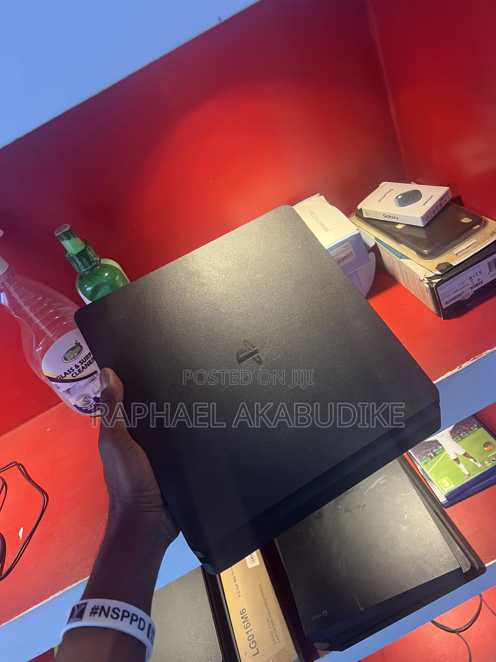 Playstation 4 Slim