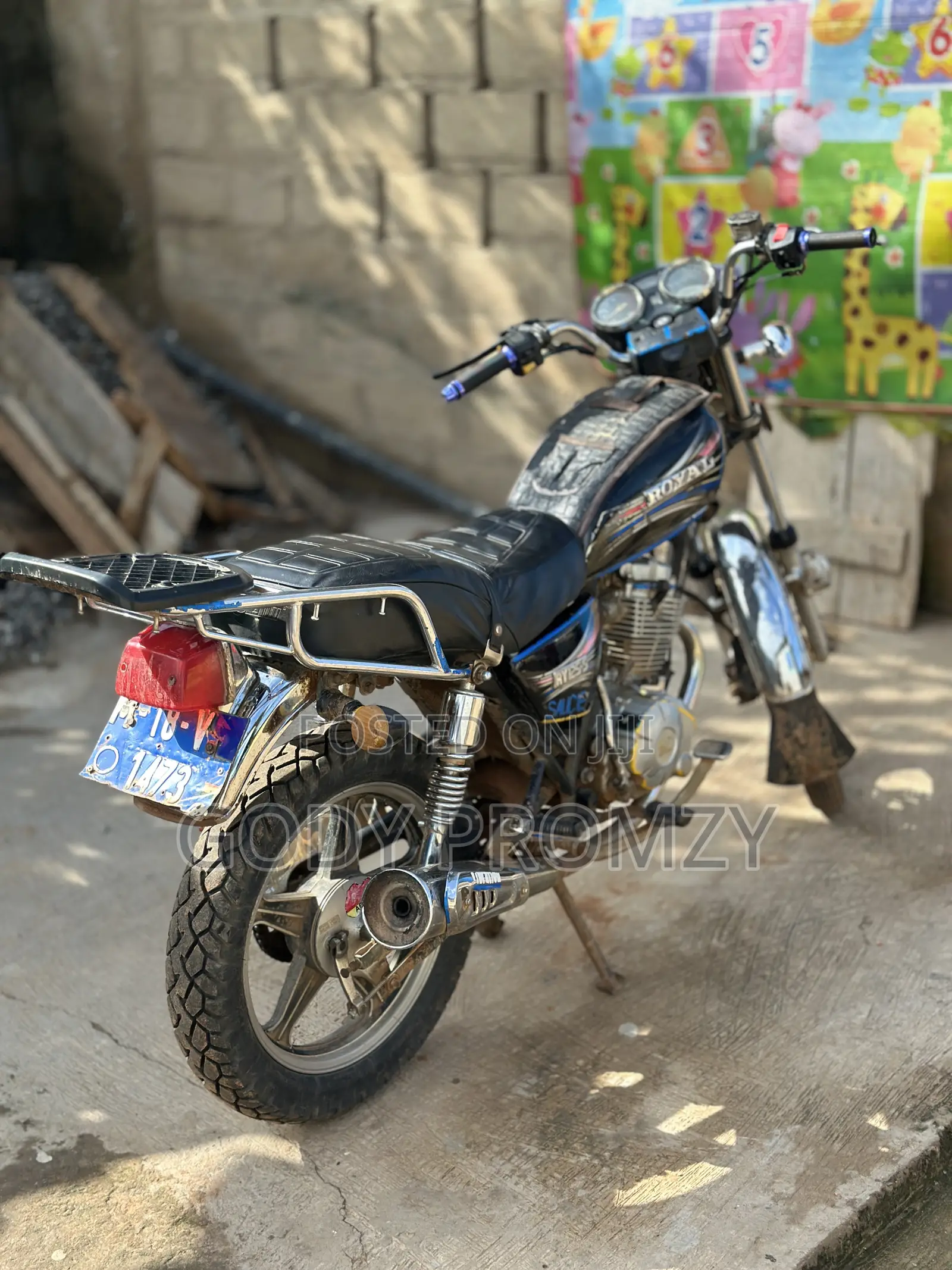 Royal Motorcycle 2018 Black