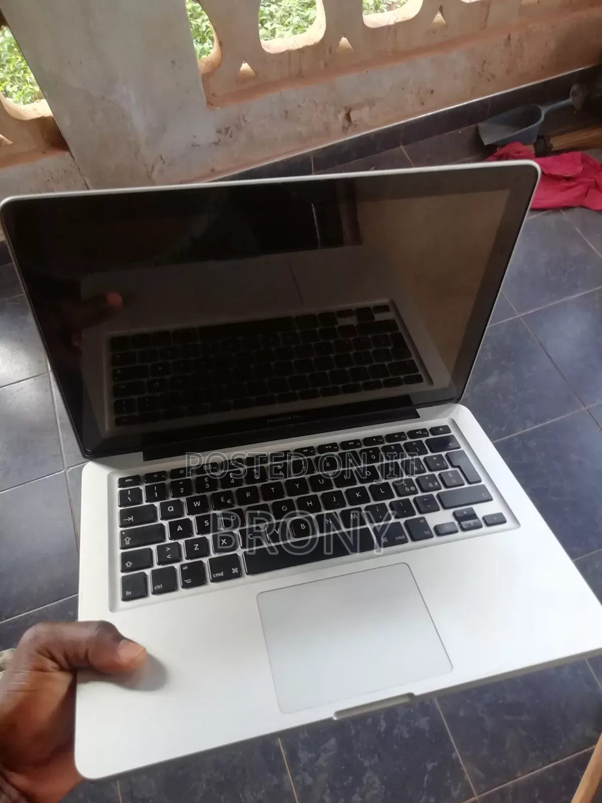 Laptop Apple MacBook 2012 4GB Intel SSHD+SSD 256GB