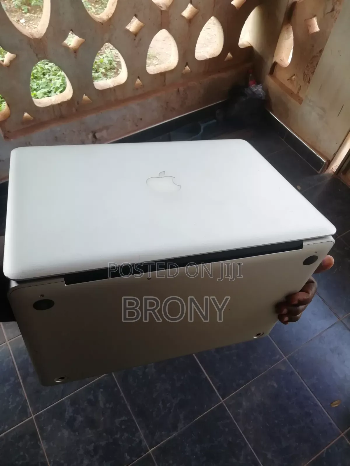 Laptop Apple MacBook 2012 4GB Intel SSHD+SSD 256GB