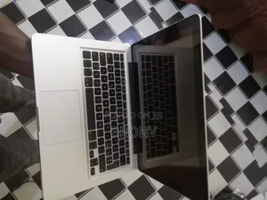 Laptop Apple MacBook 2012 4GB Intel SSHD+SSD 256GB
