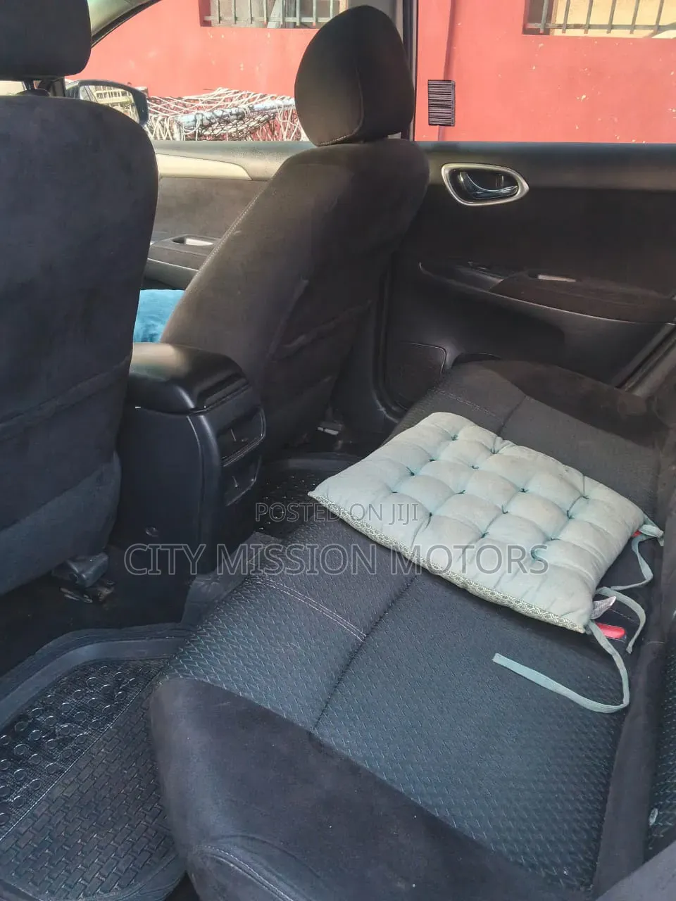Nissan Versa 1.6 S 4dr Sedan (1.6L 4cyl 4A) 2015 Silver