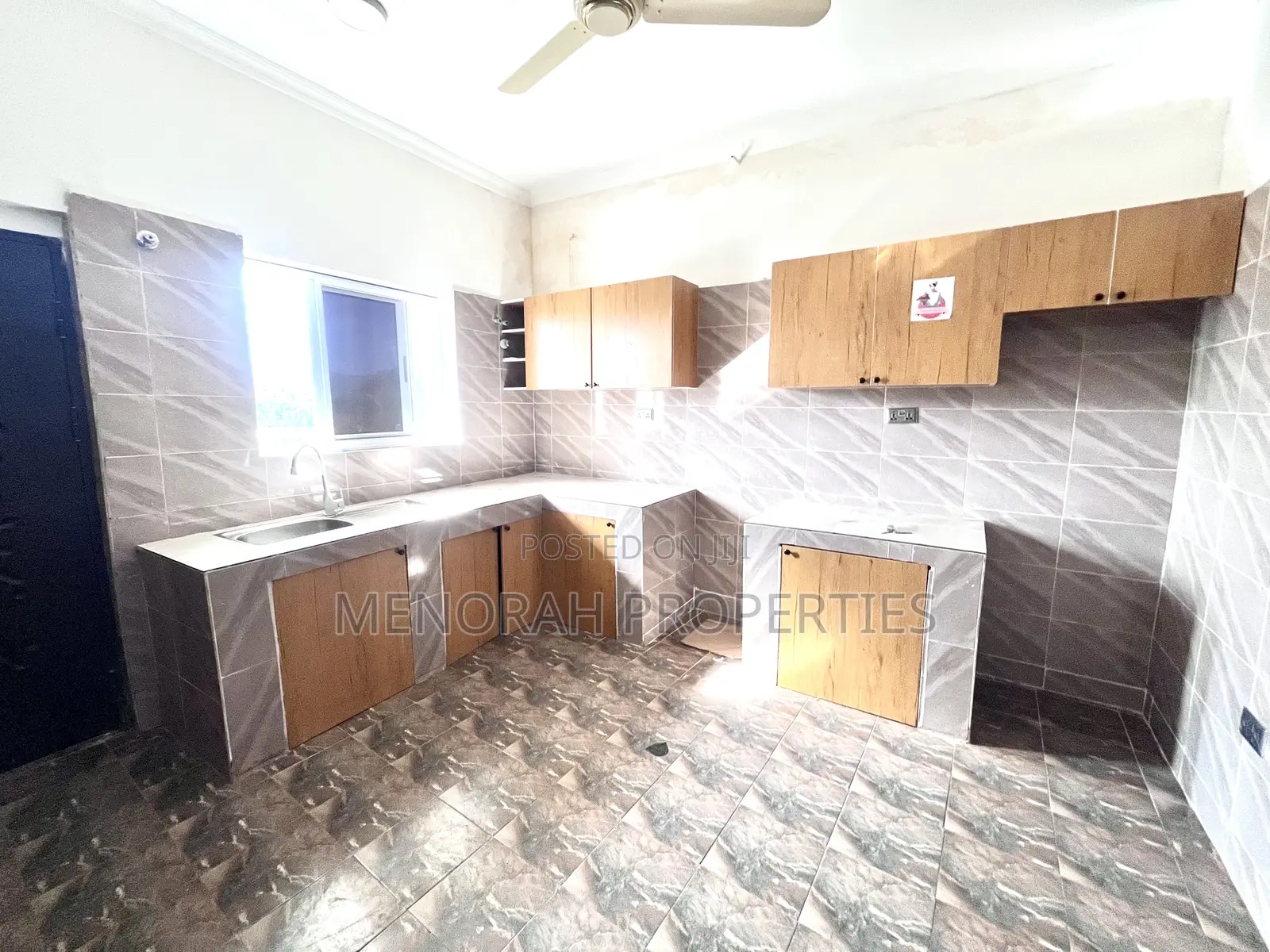 2bdrm Apartment in Oyarifa, Ghana Flag for rent