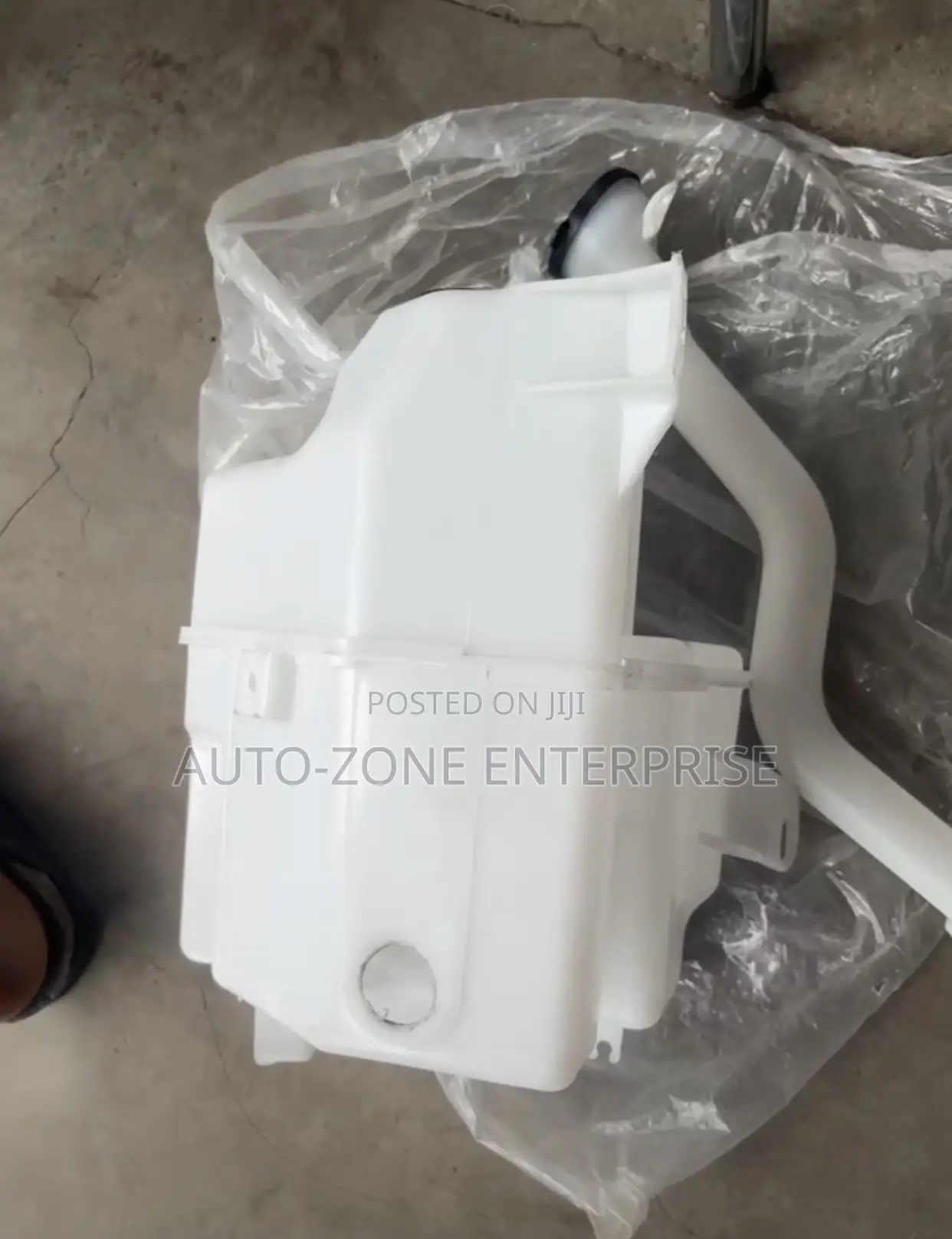 Toyota Rav4 Wiper Wash Reservoir Tank/Bottle