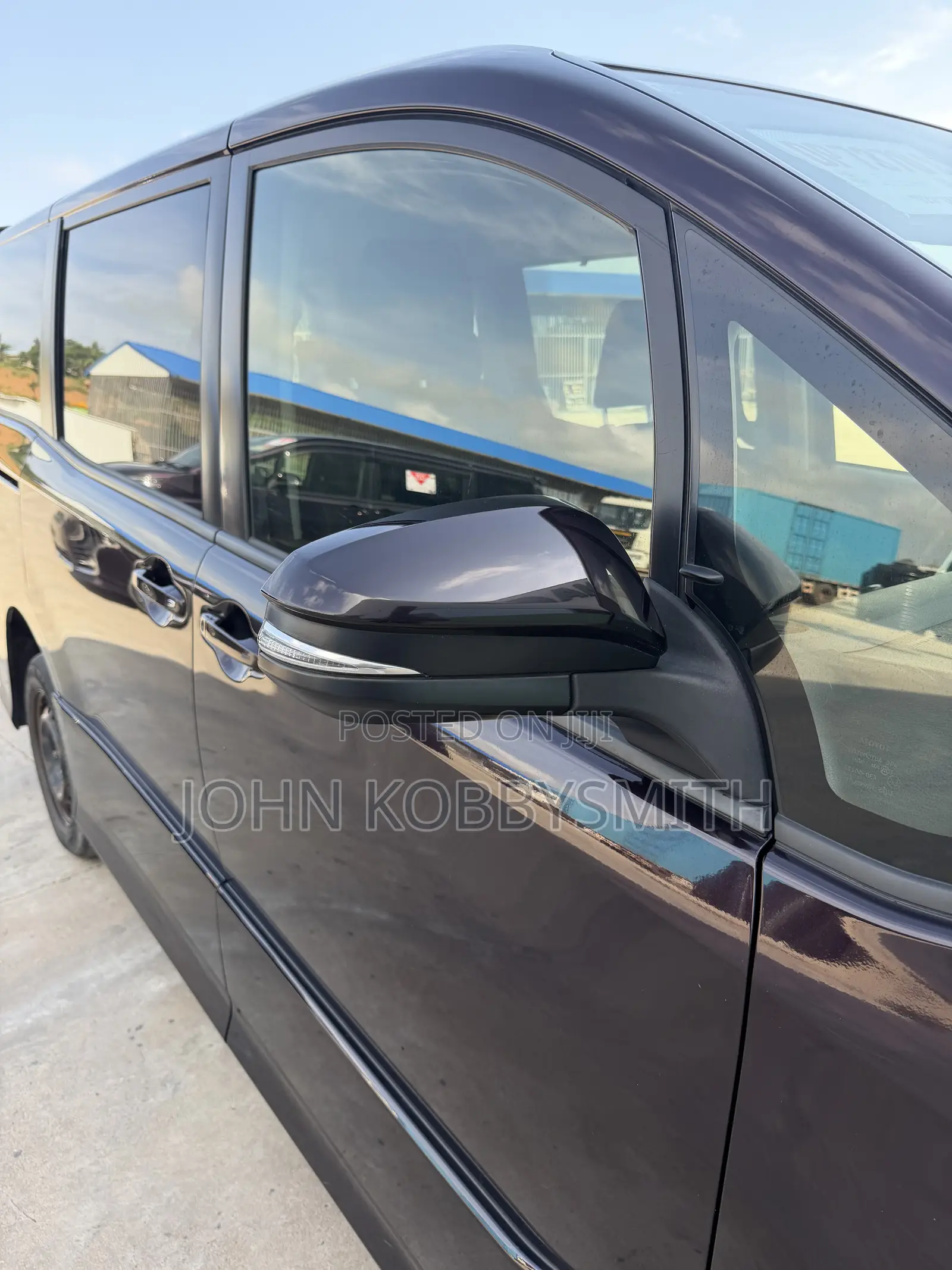Toyota Voxy 2016 Beige