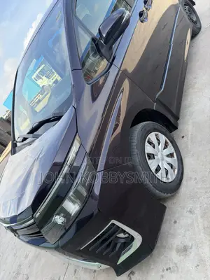 Toyota Voxy 2016 Beige