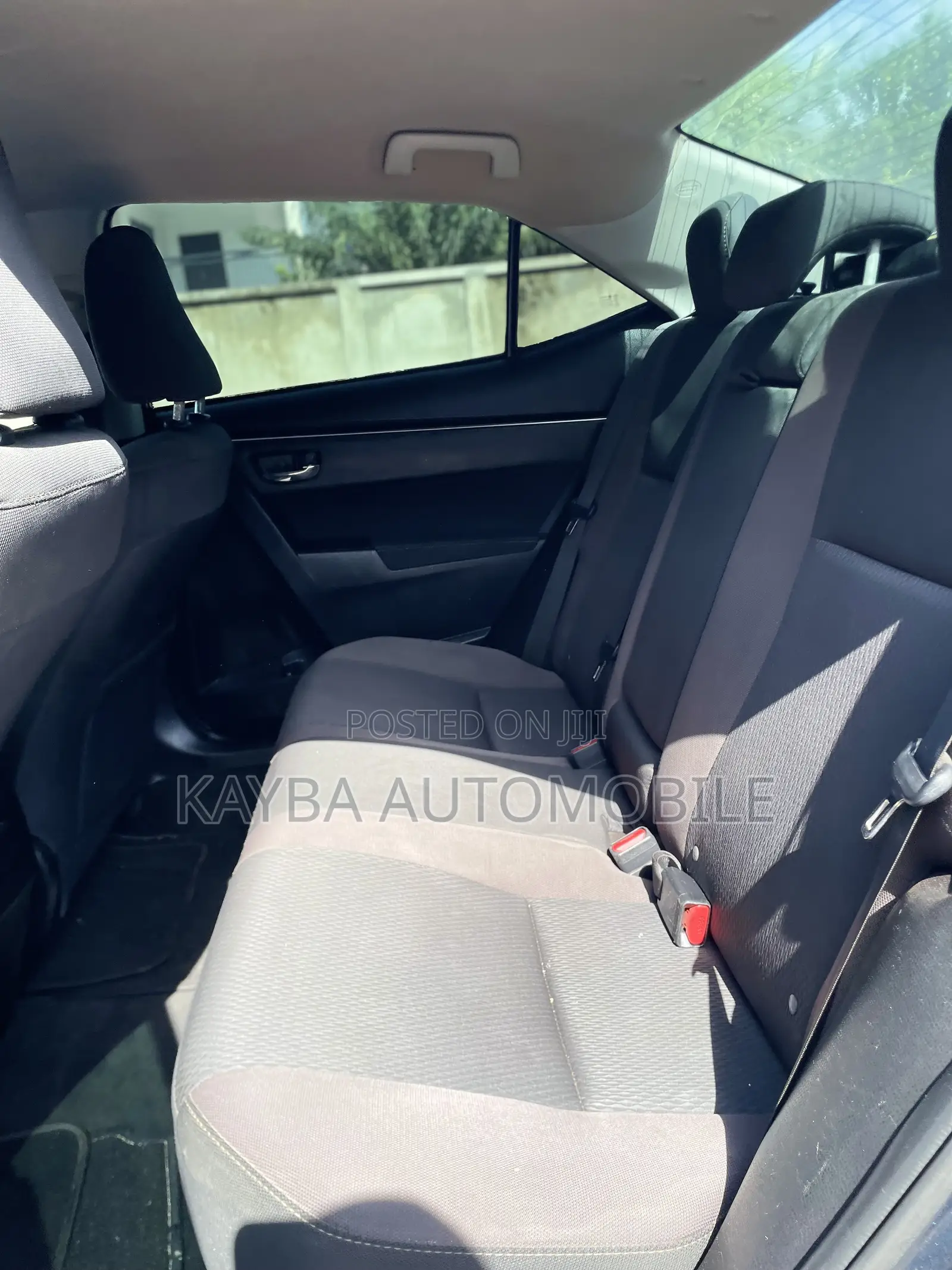 Toyota Corolla 2017 Green