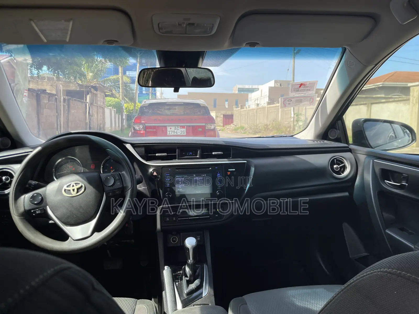 Toyota Corolla 2017 Green