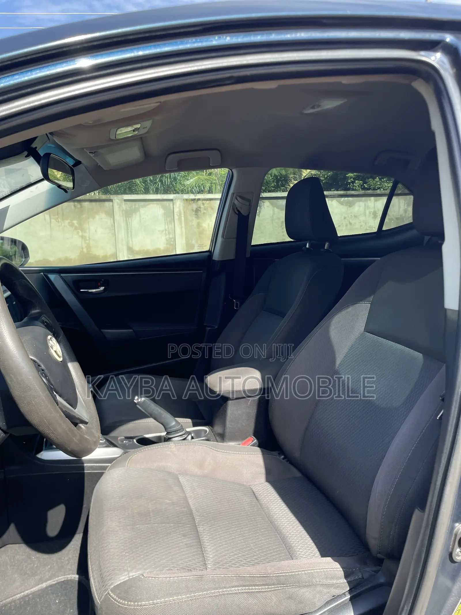 Toyota Corolla 2017 Green