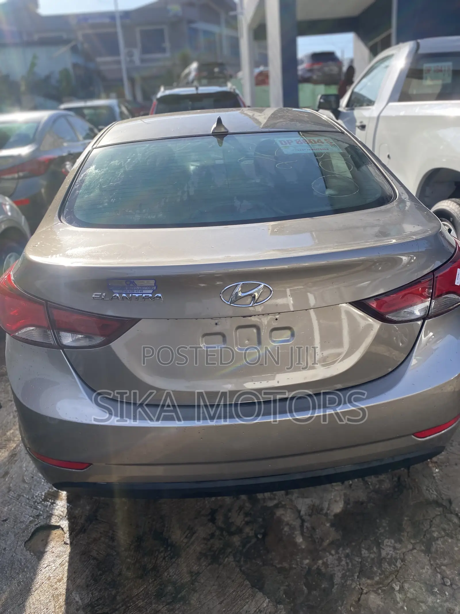 Hyundai Elantra 2017 Gold
